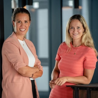 To kvinnelige advokater fra advokatfirmaet Ræder